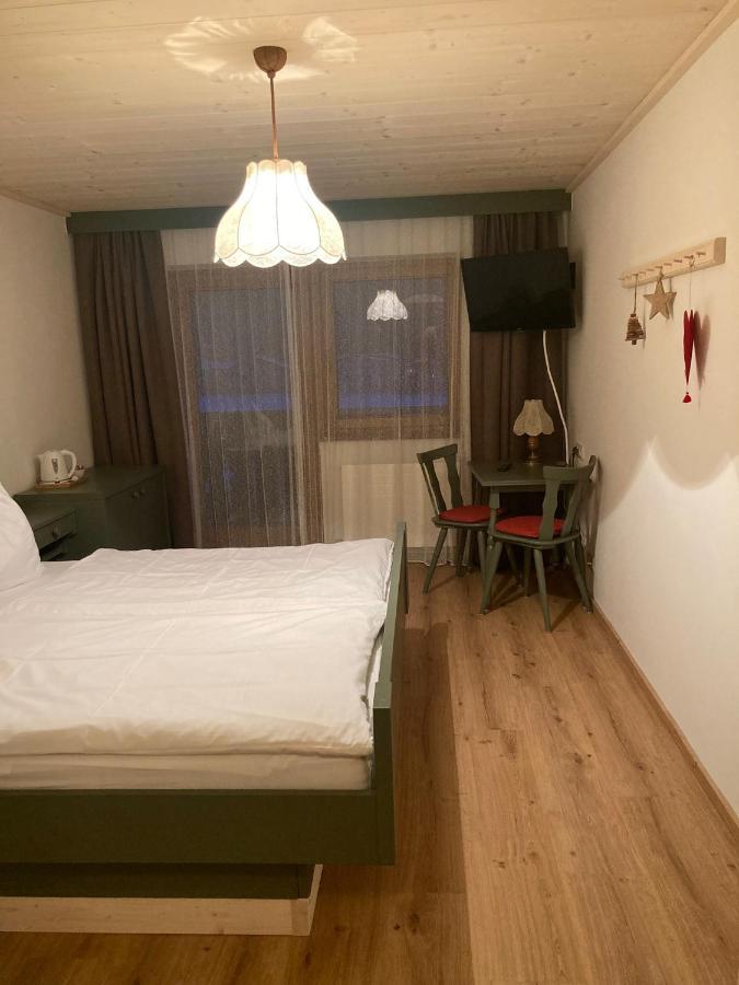 Rosi'S Hotel มาริอาอาล์ม อัม ชไตเนอร์เนินเมียร์ ภายนอก รูปภาพ